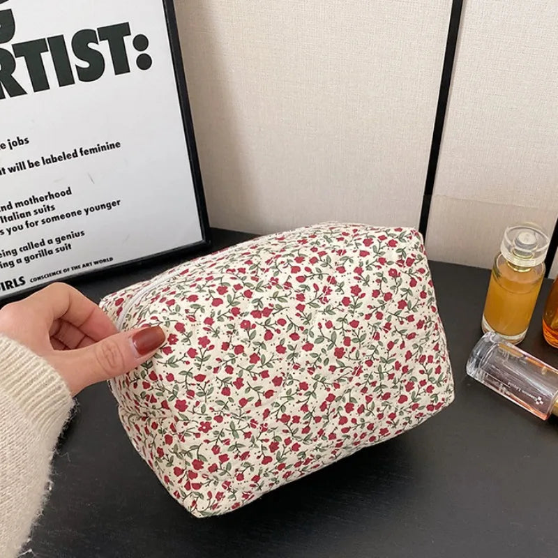 ✿ Floral Puffy Quilted Makeup Bag: Stylish Cosmetic Pouch for Travel and Storage Organization ✿