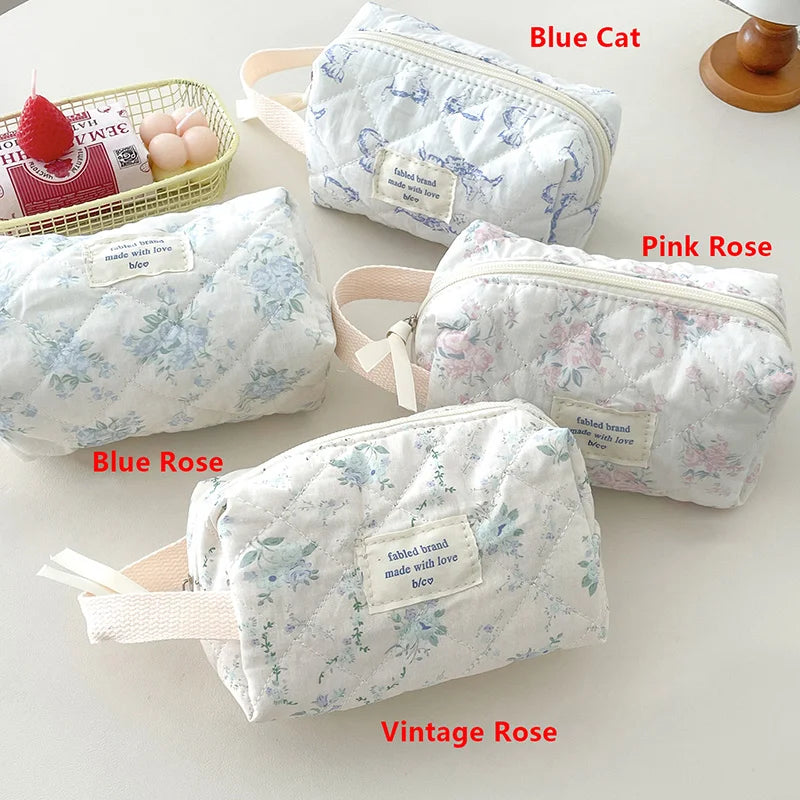 ✿ Chic Floral Cosmetic Bags, Perfect Travel Companions for Women's Makeup Essentials ✿