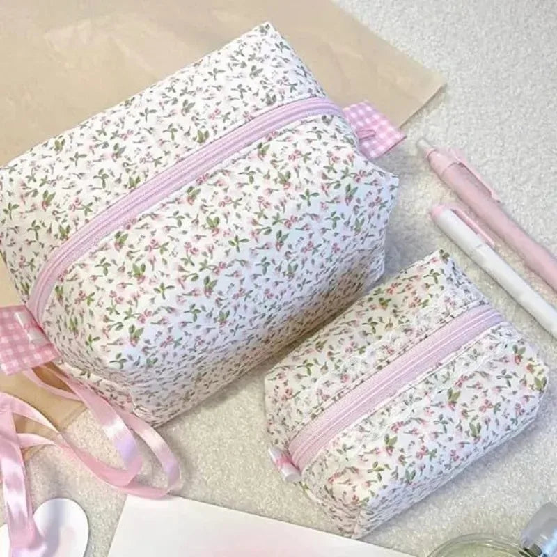 ✿ Floral Puffy Quilted Makeup Bag: Stylish Cosmetic Pouch for Travel and Storage Organization ✿