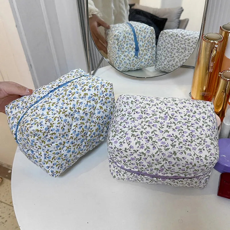 ✿ Floral Puffy Quilted Makeup Bag: Stylish Cosmetic Pouch for Travel and Storage Organization ✿